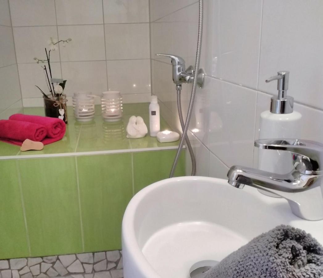 Ferienwohnungen Wie Im Sueden Großostheim Dış mekan fotoğraf
